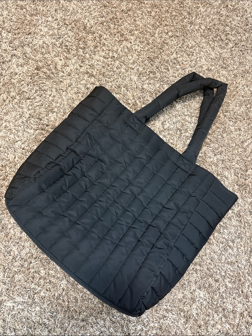 GAP Quilted Puffer Tote - Black - Picture 10 of 10